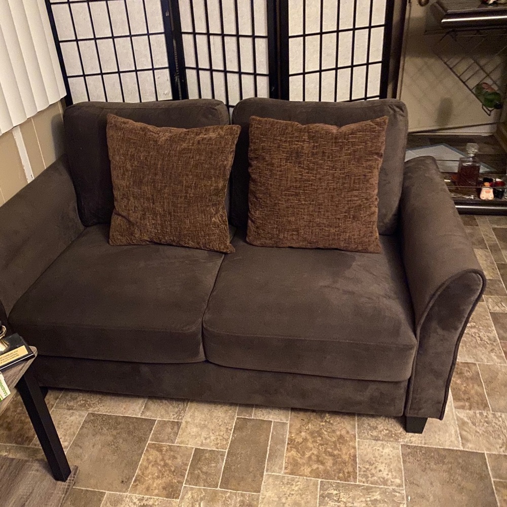Sofas used like new I bought new Home Depot